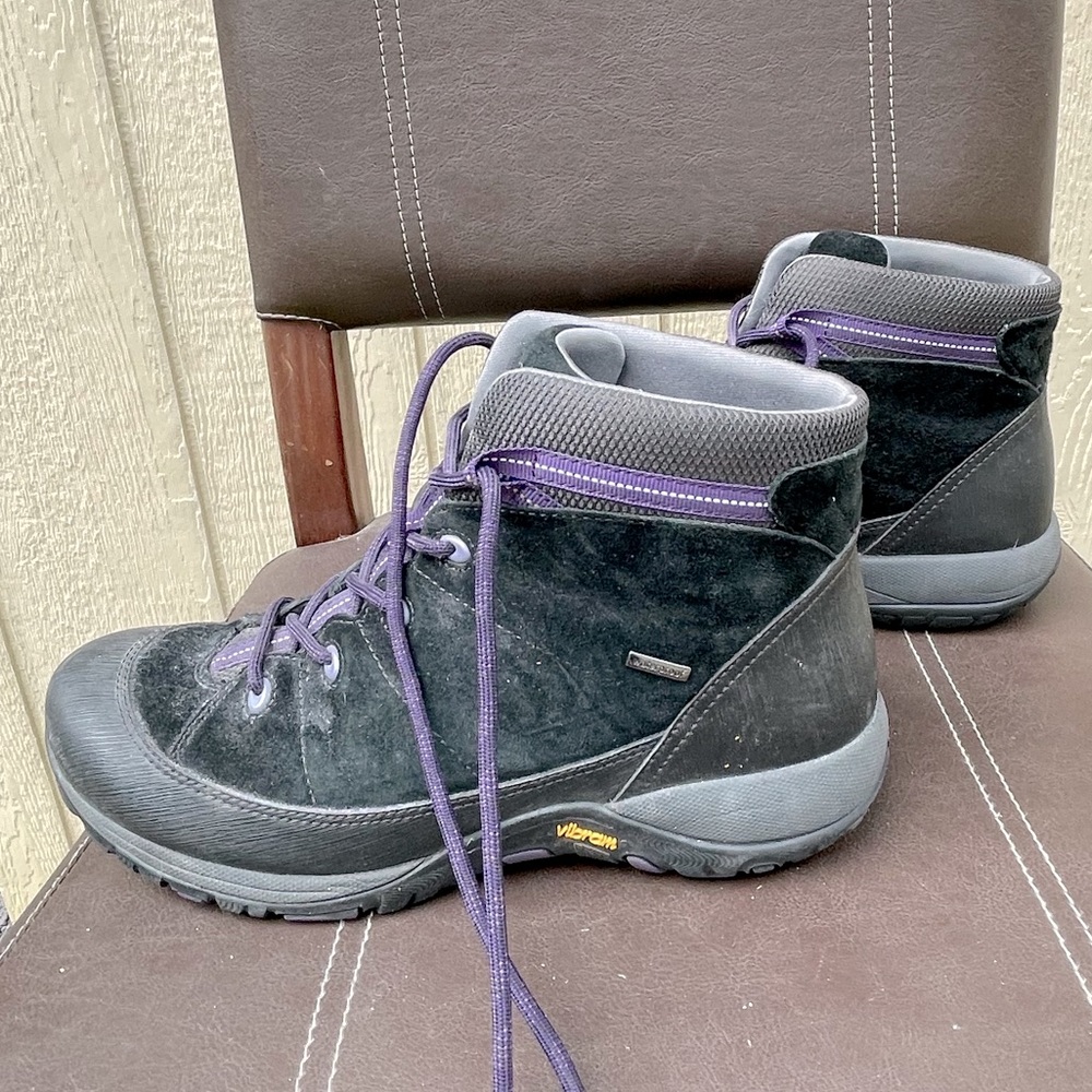Dansko suede waterproof boots